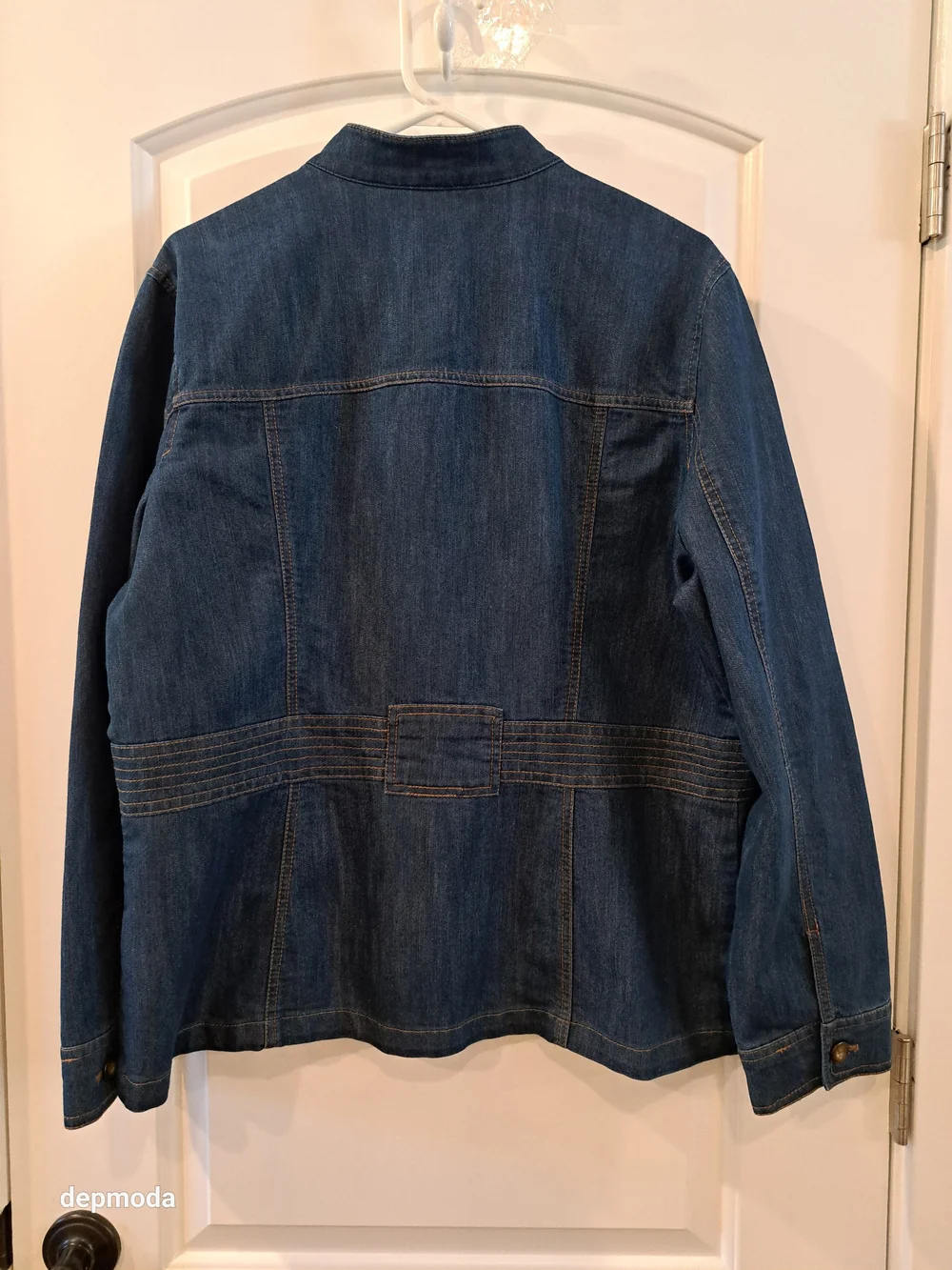 Covington Denim jacket medium Blue with mandarin Collar size Xl